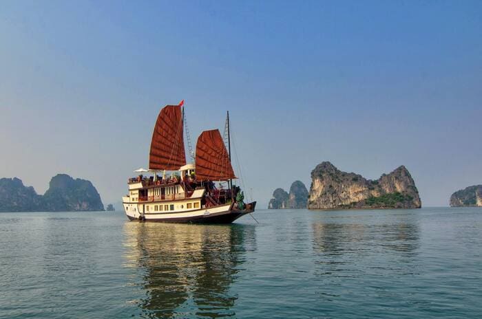 Croisière privée dans la baie d’Halong