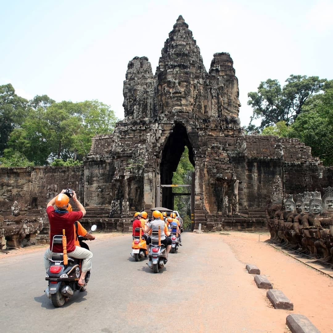 Tour en Vespa à Angkor