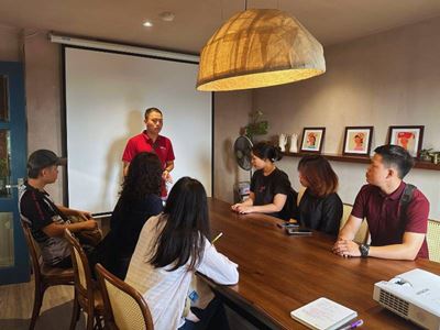 Cours de formation des guides touristiques organisé par Vietnam Découverte