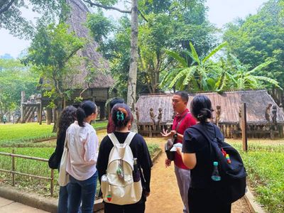 Course de formation des guides touristiques organisé par Vietnam Découverte