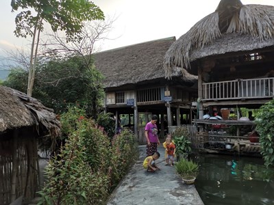 La maison sur pilotis d'un habitant à Ha Giang