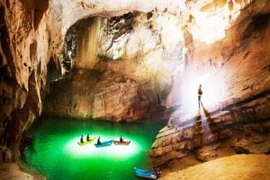 Excursion Phong Nha - Thien Duong - Vinh Moc - Hue