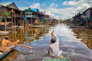 Village flottant sur le lac Tonlé Sap