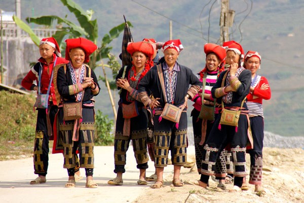 Les femmes de l'ethnie Dao Rouge